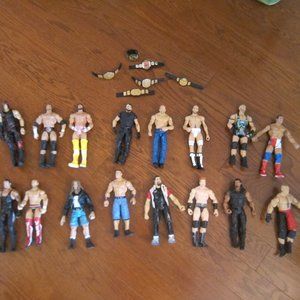 WWE Wrestler Action Figures - 16 sold together